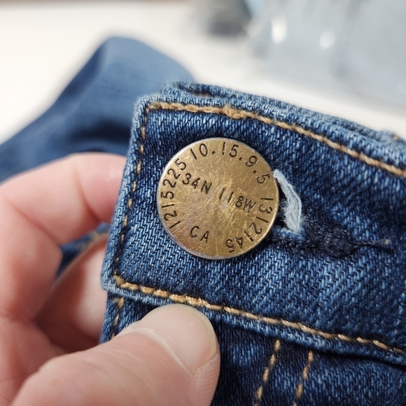 Current/Elliot The Straight Cropped Medium Wash Jeans Size 28 Light distressing - Picture 9 of 15